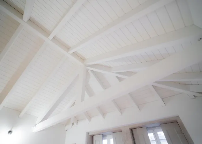 Oportocityview - Trindade Almada *